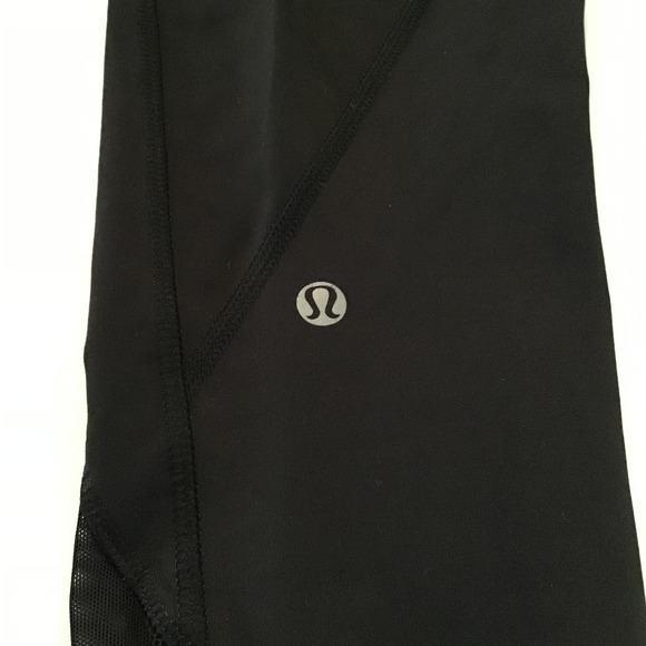 Lululemon Women Size 6 Black Crop Yoga Pants Black Sheer Ankles - Picture 7 of 9
